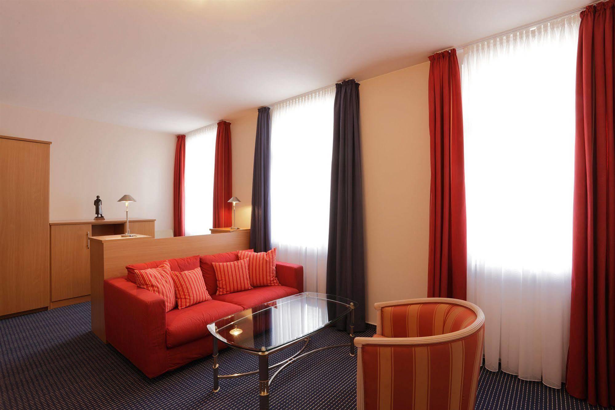 Cityhotel Thueringer Hof New Classic Хановер Екстериор снимка