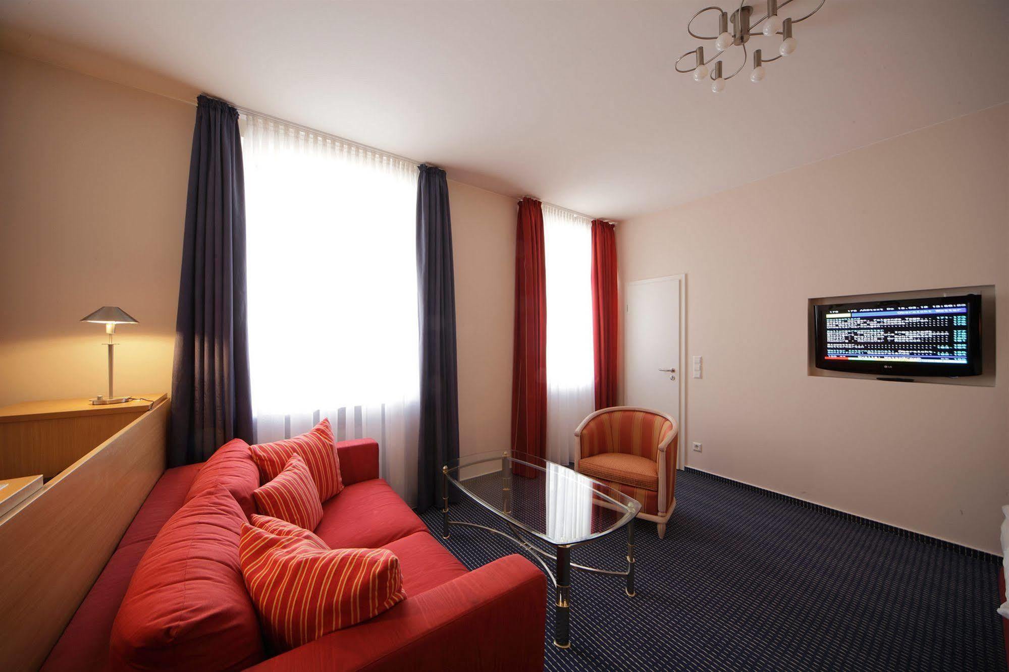 Cityhotel Thueringer Hof New Classic Хановер Екстериор снимка