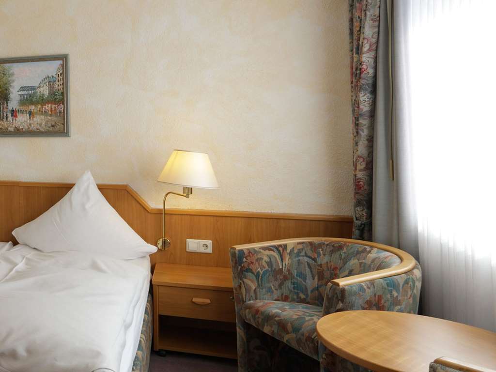 Cityhotel Thueringer Hof New Classic Хановер Стая снимка
